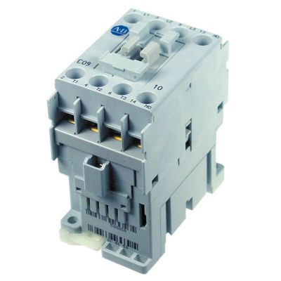 Teleruptor, 230 V, sarcina nominala 32 A, alimentare (AC3/400 V) 9 A/4 kW - Cod 380523