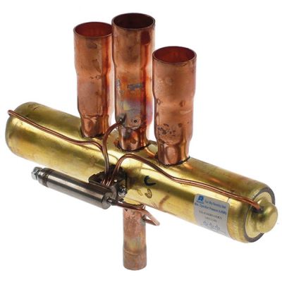 reversing valve 4-way Ranco type V6-414080100 inlet 7/8" (22,36mm) outlet 1/2" (12,83mm)